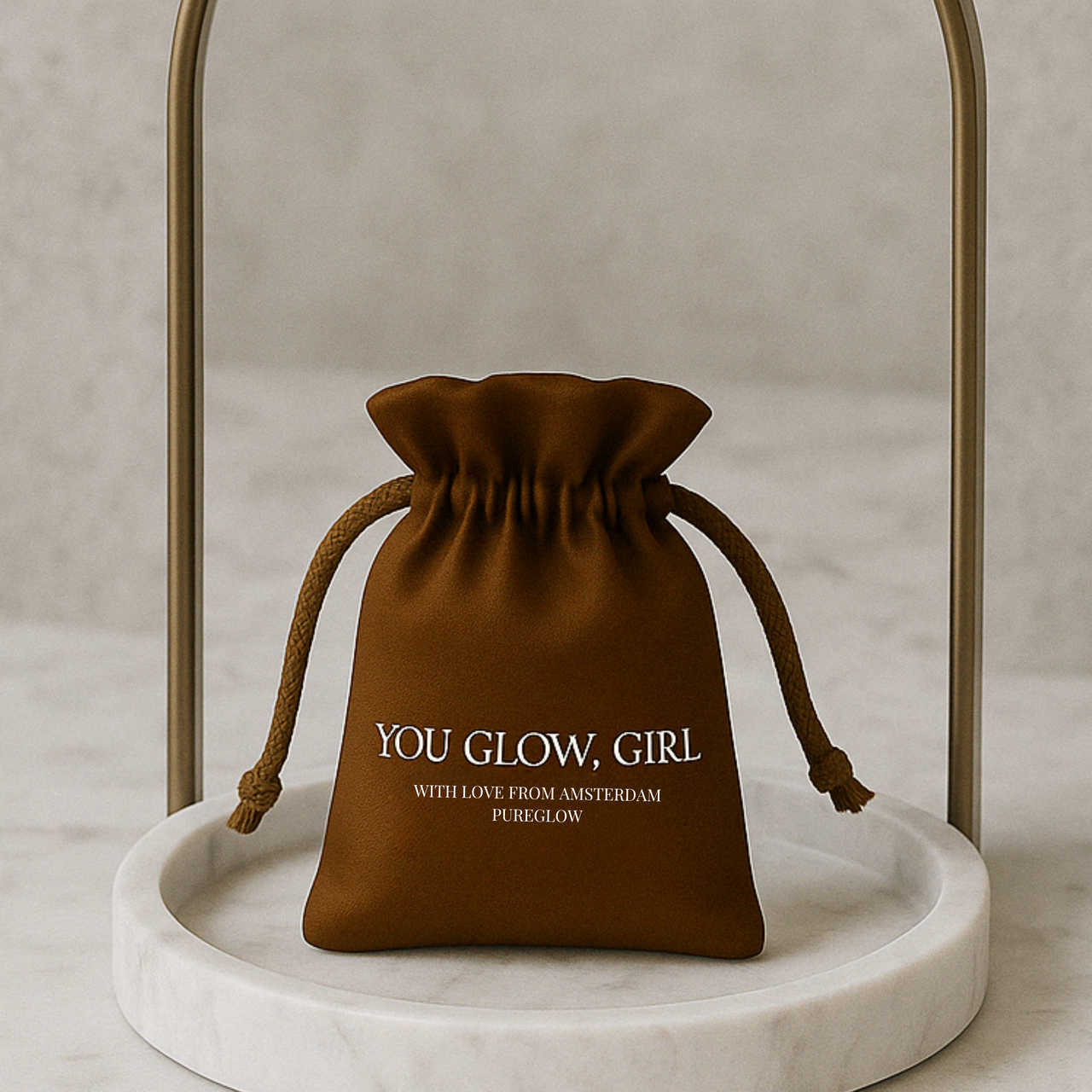 Silke Pure Glow Pouch